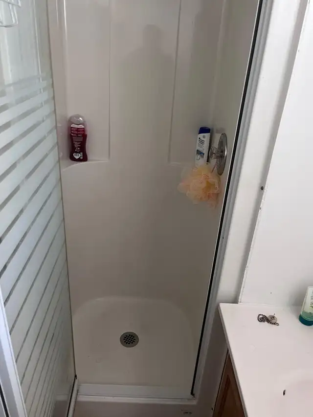 Basement for rent - Photo 5