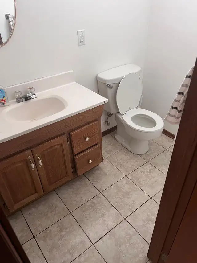 Basement for rent - Photo 6