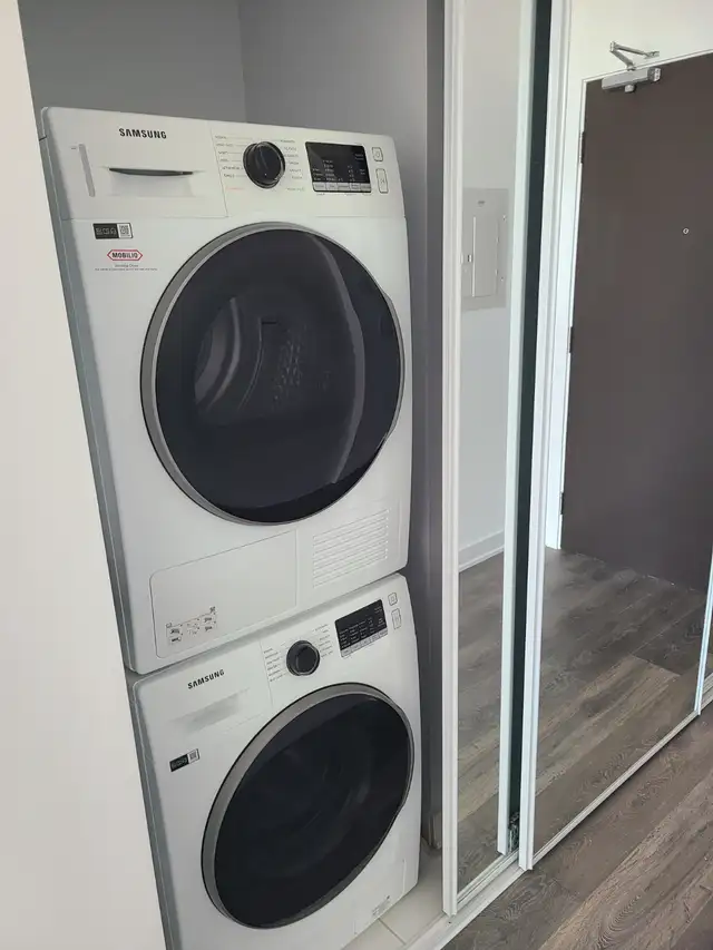 Condo Near Vaughan Subway for rent - Photo 10