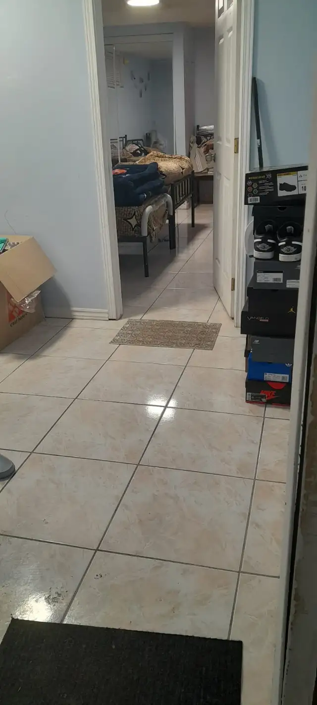 WALKOUT STUDIO BASEMENT ENSUITE WASHROOM,7370 DRIFTON CR MALTON - Photo 4