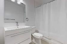 1 Bed   1 Den Condo for Rent – Prime Downtown Location! - Photo 4