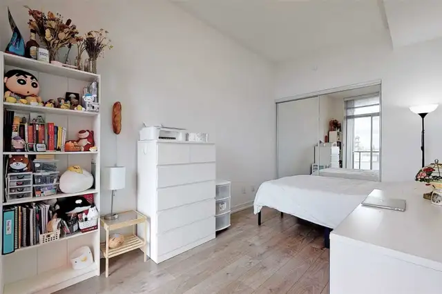 1 Bed   1 Den Condo for Rent – Prime Downtown Location! - Photo 6