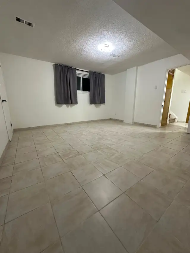 Basement Apartment for Rent - Photo 4