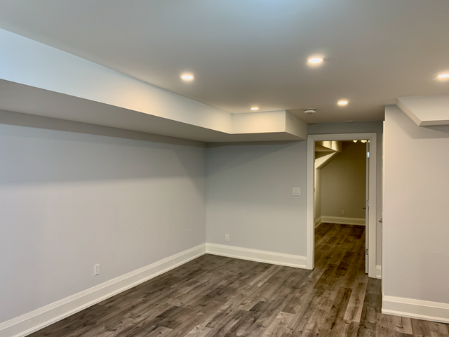 Little Italy Spacious 1 Bedroom Lower - Photo 5