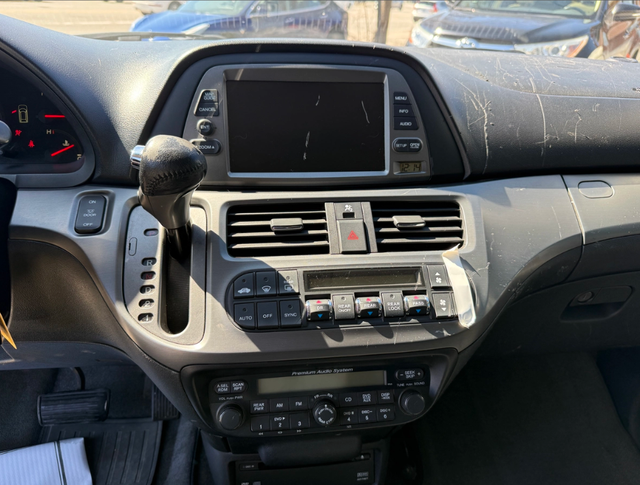 2007 Honda Odyssey Touring – AS IS – PRICED TO SELL! - Photo 4