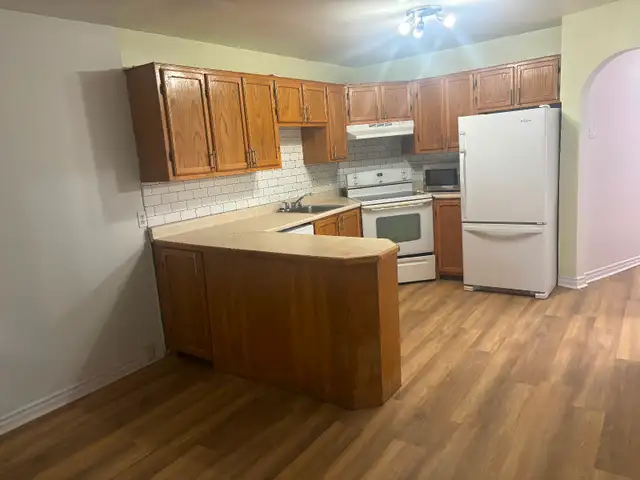 4 1/2 in St-Henri with yard, appliances and internet - Photo 7