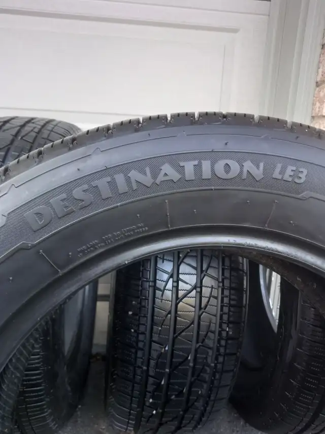 4 tires FIRESTONE 225/60/R17 all season. - Photo 6
