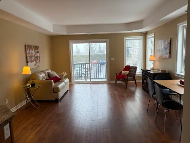 Beautiful 2 bedrm unit in the heart of Orleans,  Avail April 15! - Photo 5