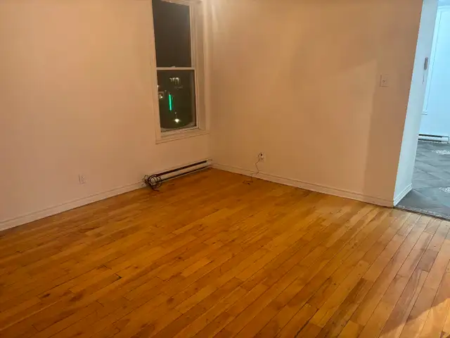 Grand 3 1/2 à Homa avec electros et internet haute vitesse au 3e - Photo 2