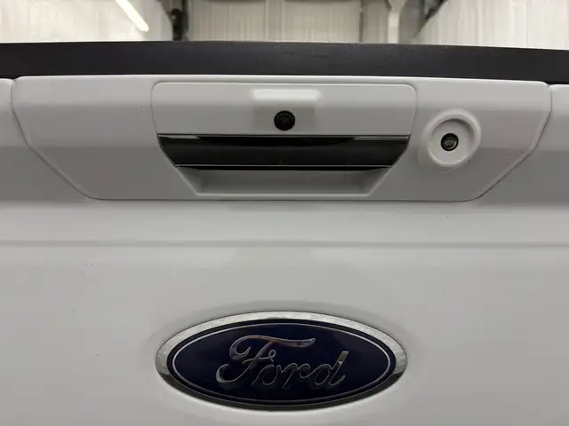 2023 Ford F-250 LARIAT 6.7 DIESEL | HTD/CLD LEATHER | TOW PKG - Photo 14