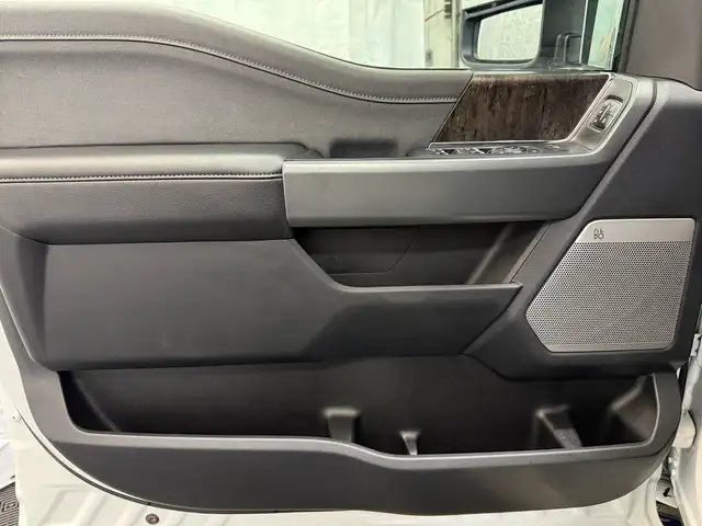 2023 Ford F-250 LARIAT 6.7 DIESEL | HTD/CLD LEATHER | TOW PKG - Photo 18