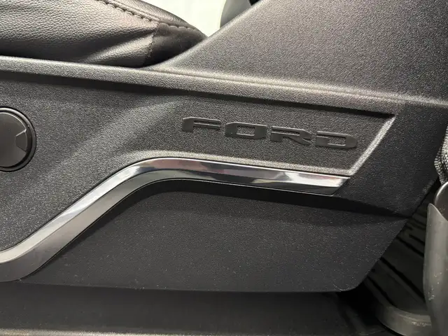 2023 Ford F-250 LARIAT 6.7 DIESEL | HTD/CLD LEATHER | TOW PKG - Photo 24