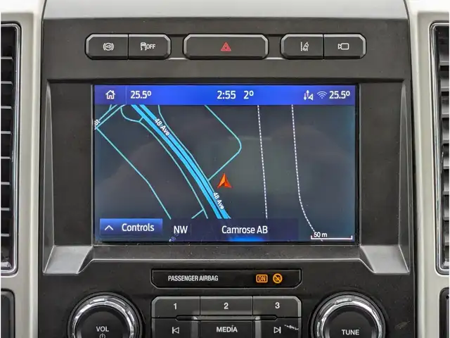 2020 Ford F-350 Lariat 6.7L Diesel/Touch Nav/Pano/Camera - Photo 4