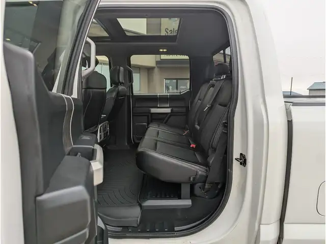 2020 Ford F-350 Lariat 6.7L Diesel/Touch Nav/Pano/Camera - Photo 19