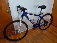 Vélo de marque CCM en Aluminium 29 '