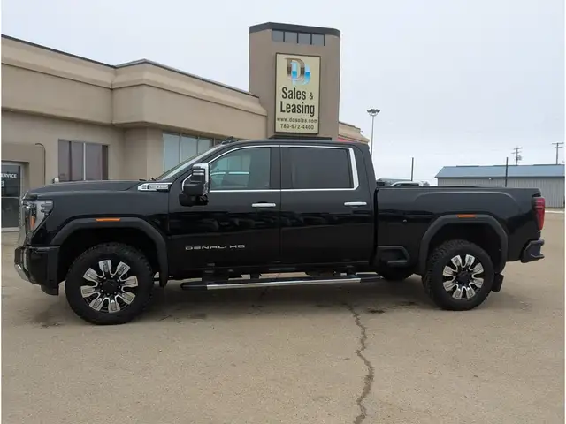2024 GMC Sierra 3500HD Denali 6.6L GAS/Nav/Sunroof/Camera - Photo 2