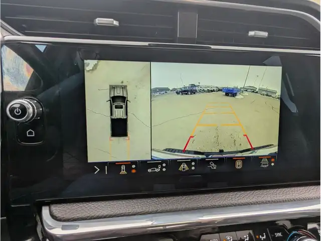 2024 GMC Sierra 3500HD Denali 6.6L GAS/Nav/Sunroof/Camera - Photo 4