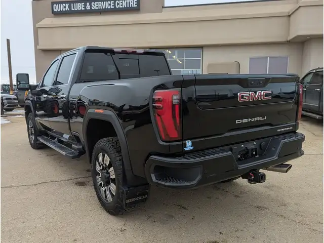 2024 GMC Sierra 3500HD Denali 6.6L GAS/Nav/Sunroof/Camera - Photo 15