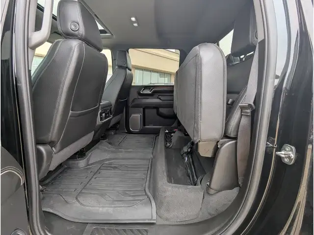 2024 GMC Sierra 3500HD Denali 6.6L GAS/Nav/Sunroof/Camera - Photo 21