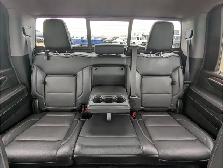 2024 GMC Sierra 3500HD Denali 6.6L GAS/Nav/Sunroof/Camera - Photo 23