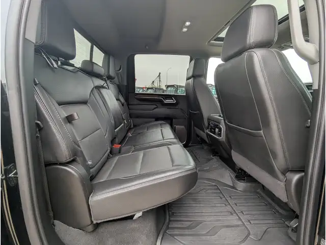 2024 GMC Sierra 3500HD Denali 6.6L GAS/Nav/Sunroof/Camera - Photo 25