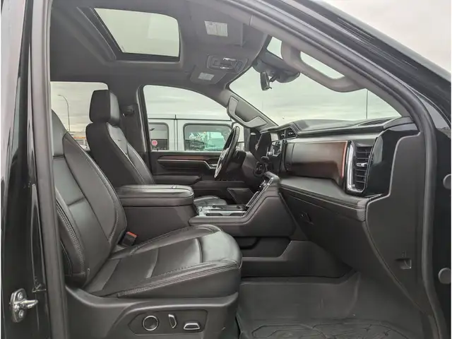 2024 GMC Sierra 3500HD Denali 6.6L GAS/Nav/Sunroof/Camera - Photo 26
