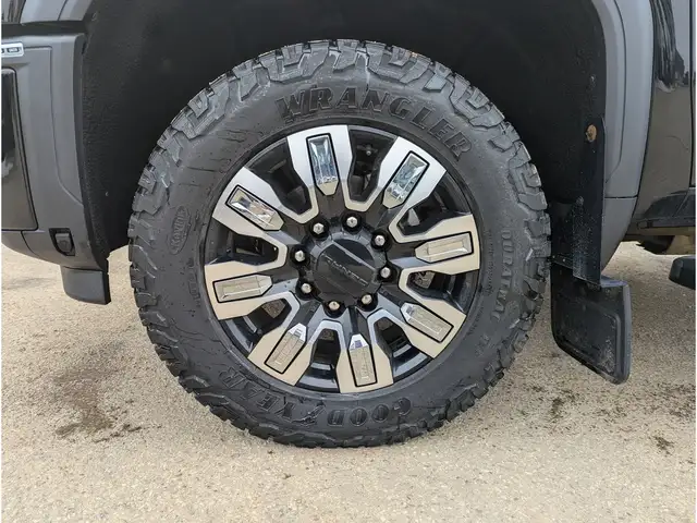 2024 GMC Sierra 3500HD Denali 6.6L GAS/Nav/Sunroof/Camera - Photo 27