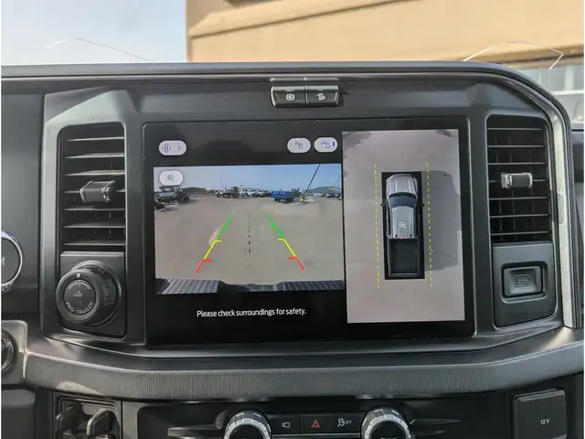 2026 Ford F-350 Platinum Tremor 6.7L Diesel/Touch Nav/Pano/Cam - Photo 3