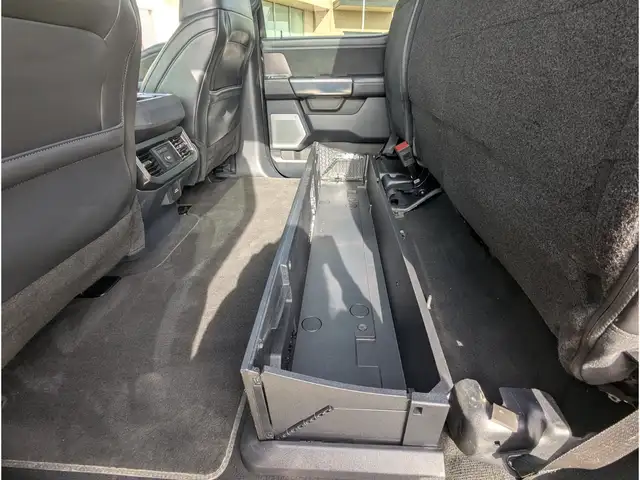 2026 Ford F-350 Platinum Tremor 6.7L Diesel/Touch Nav/Pano/Cam - Photo 19