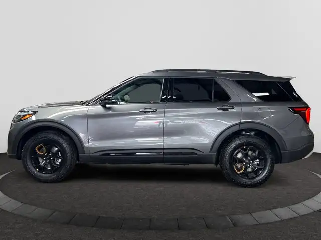 2026 Ford Explorer Tremor - Photo 2