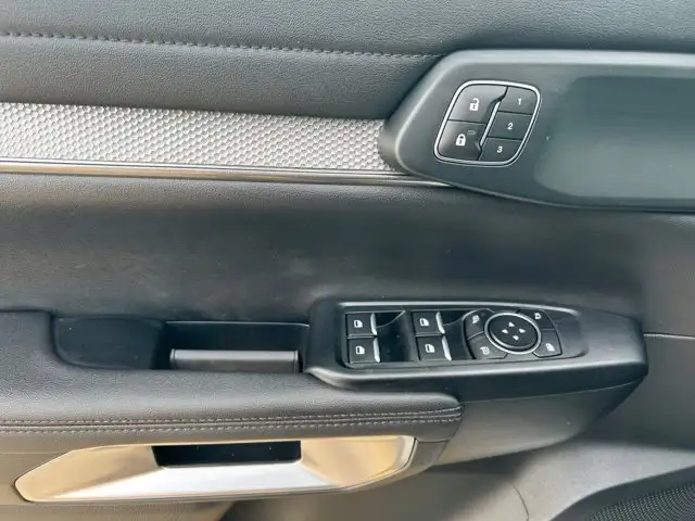 2026 Ford Ranger Lariat - Photo 16