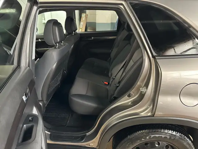 2011 Kia Sorento - Photo 8