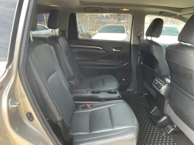 2015 Toyota Highlander Limited AWD V6 - LTHR! NAV! BACK-UP CAM! - Photo 10