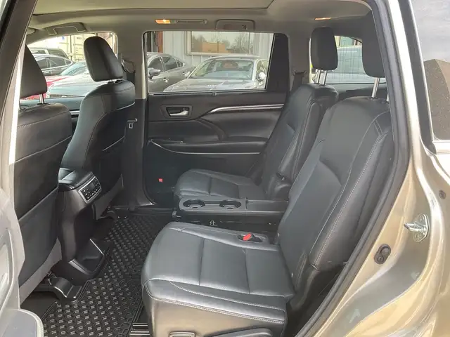 2015 Toyota Highlander Limited AWD V6 - LTHR! NAV! BACK-UP CAM! - Photo 14