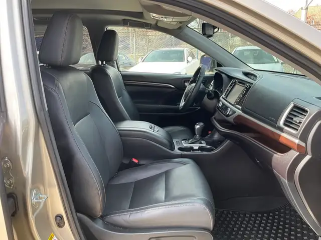 2015 Toyota Highlander Limited AWD V6 - LTHR! NAV! BACK-UP CAM! - Photo 32
