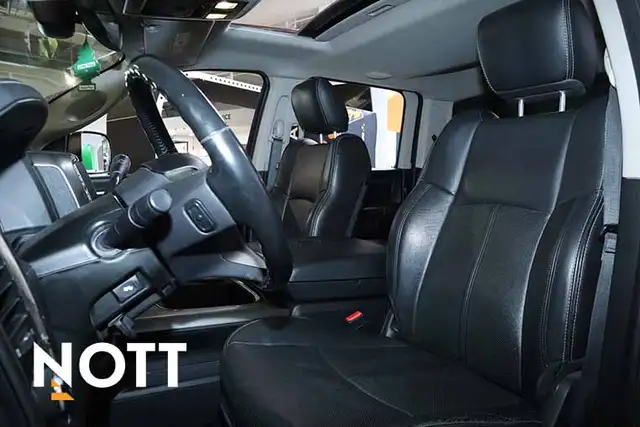 2018 RAM 3500 LARAMIE CREW CAB - Photo 9