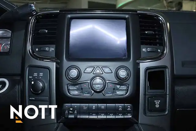 2018 RAM 3500 LARAMIE CREW CAB - Photo 17