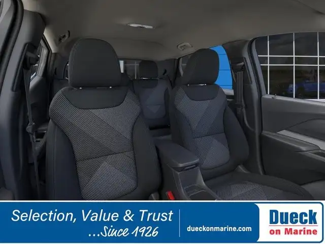 2027 Chevrolet Bolt LT - Photo 6