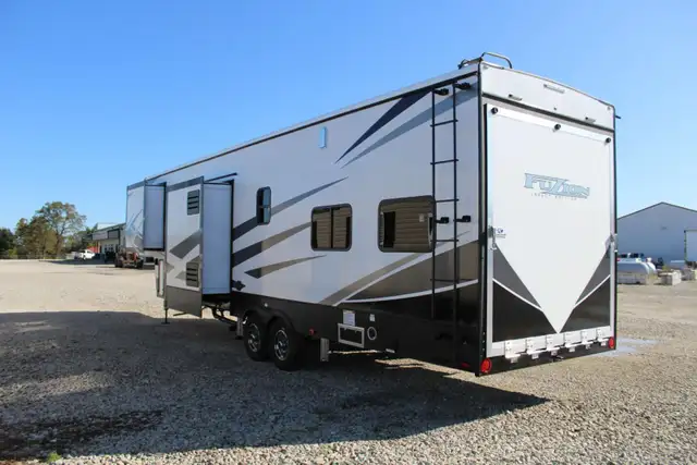 Looking for a fifth wheel toy hauler