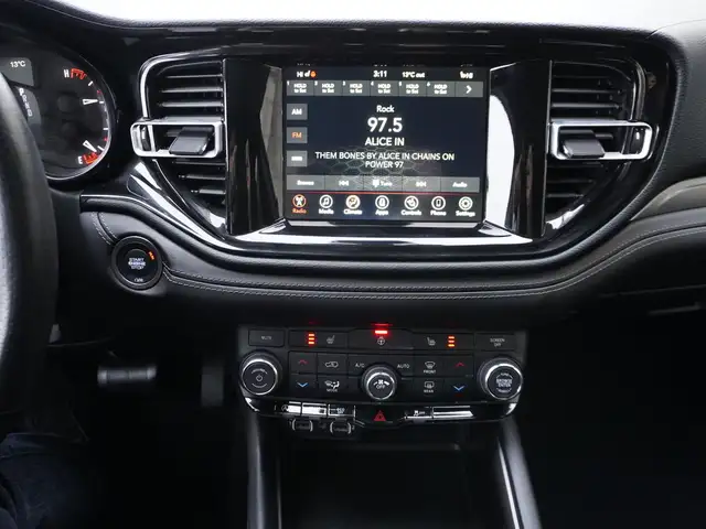 2023 Dodge Durango SXT AWD FULL 7-PASS WITH 3RD ROW, VERY CLEAN - Photo 3