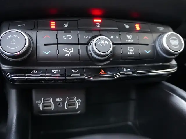 2023 Dodge Durango SXT AWD FULL 7-PASS WITH 3RD ROW, VERY CLEAN - Photo 26