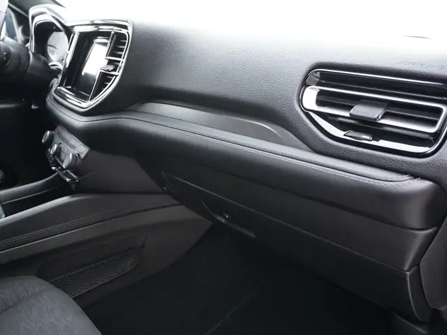 2023 Dodge Durango SXT AWD FULL 7-PASS WITH 3RD ROW, VERY CLEAN - Photo 31