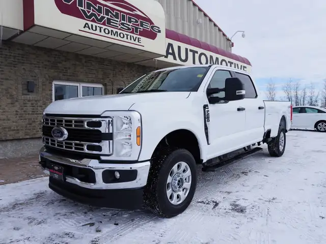 2024 Ford F-250 XLT 4WD Crew Cab 8' Box WORK READY AND LOW KMS - Photo 5