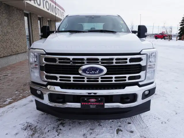 2024 Ford F-250 XLT 4WD Crew Cab 8' Box WORK READY AND LOW KMS - Photo 8