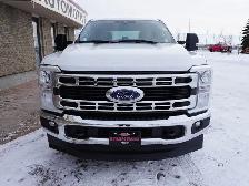 2024 Ford F-250 XLT 4WD Crew Cab 8' Box WORK READY AND LOW KMS - Photo 8