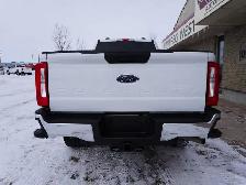 2024 Ford F-250 XLT 4WD Crew Cab 8' Box WORK READY AND LOW KMS - Photo 12