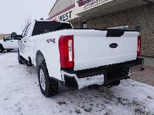 2024 Ford F-250 XLT 4WD Crew Cab 8' Box WORK READY AND LOW KMS - Photo 14