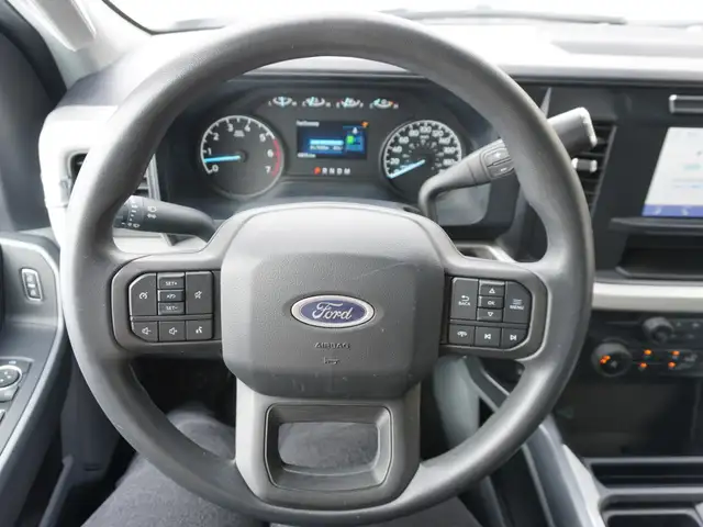 2024 Ford F-250 XLT 4WD Crew Cab 8' Box WORK READY AND LOW KMS - Photo 21