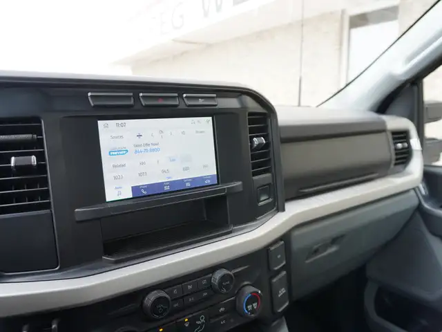 2024 Ford F-250 XLT 4WD Crew Cab 8' Box WORK READY AND LOW KMS - Photo 27