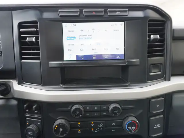 2024 Ford F-250 XLT 4WD Crew Cab 8' Box WORK READY AND LOW KMS - Photo 28